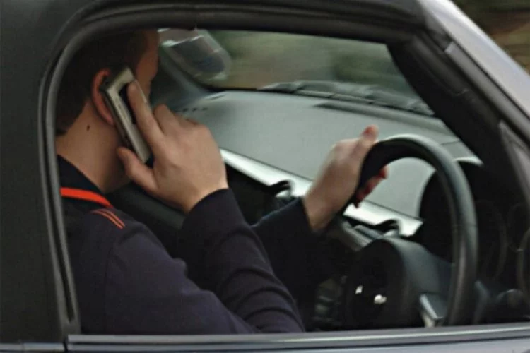 Cep telefonu kullanırken ölüme neden olan sürücülere müebbet hapis geliyor
