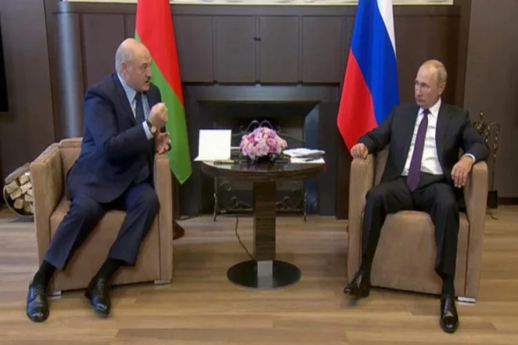 Lukaşenko Putin'den kredi aldı