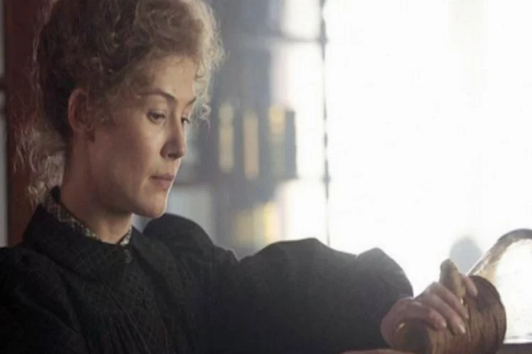 Nobel Ödülü kazanan ilk kadın Marie Curie'nin hikayesi sinemada