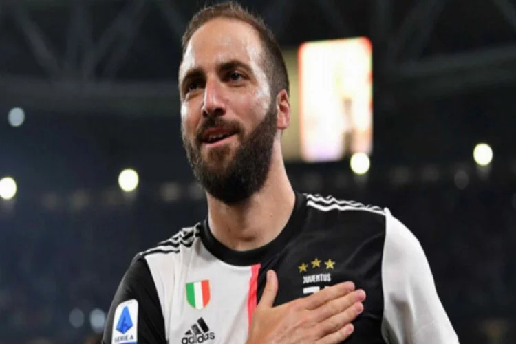 Juventus, Gonzalo Higuain ile yolları ayırdı