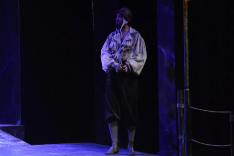 Bursa Şehir Tiyatrosu "Venedik Taciri" oyunu ile yeni sezonu açtı