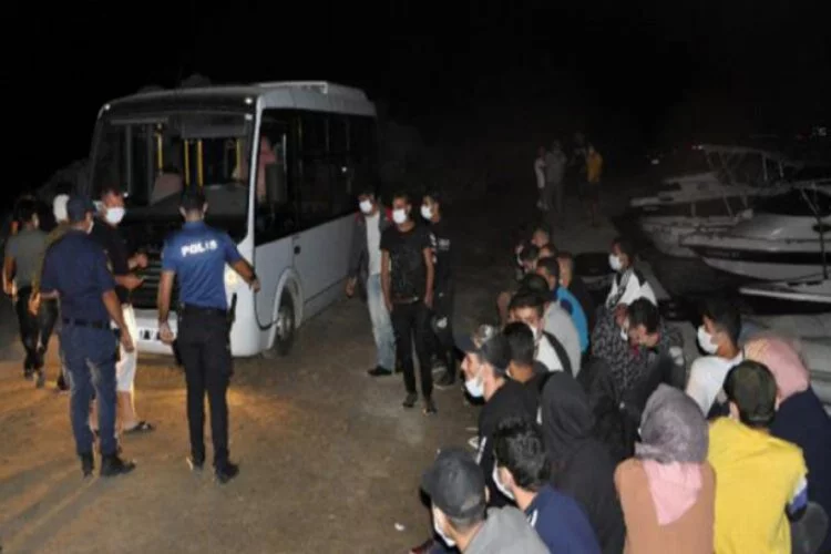 Fiber botlarda 30 kaçak göçmen yakalandı
