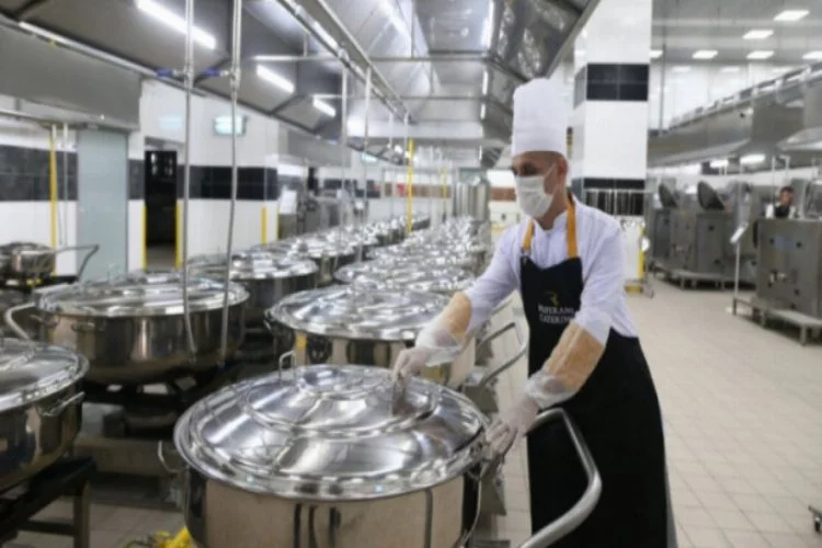 Bursa'da 150 bin kişi kapasiteli yemek fabrikası açıldı