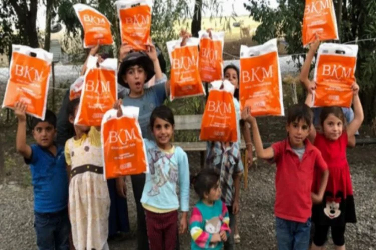 Bursa'da köy okullarına kırtasiye desteği