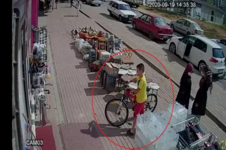 Bursa'da kendi bisikletini bırakıp başka bisikleti çaldı!