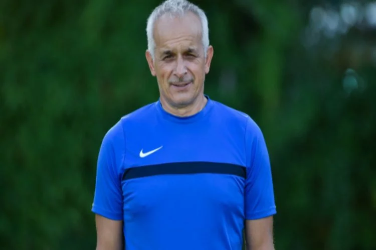 İnegölspor Teknik Direktörü Özdemir: İyi oynadık fakat gol atamadık
