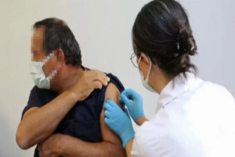 Türkiye'deki ilk koronavirüs aşısında son durum! 5 gün oldu, yan etkileri neler?