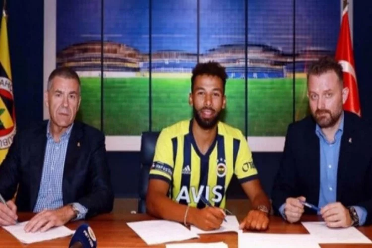 Fenerbahçe, Nazım Sangare ile sözleşmeyi imzaladı