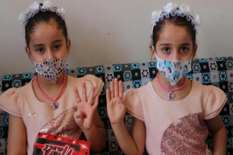 Suriyeli aile ikizlerine 'Türkiye' ve 'Suriye' adını verdi
