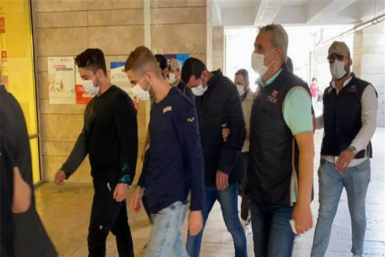 Samsun'da 11 DEAŞ şüphelisi sınır dışı edildi
