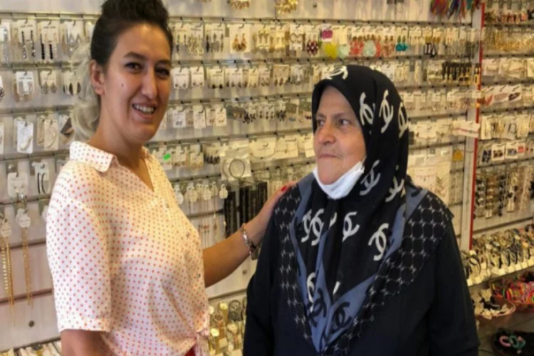 Bursa'da para dolu çantayı polise teslim eden dükkan sahibine teşekkür ziyareti