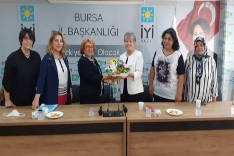 Bursa'da CHP ve İYİ Partili Kadınlar işbirliği sözü verdiler...