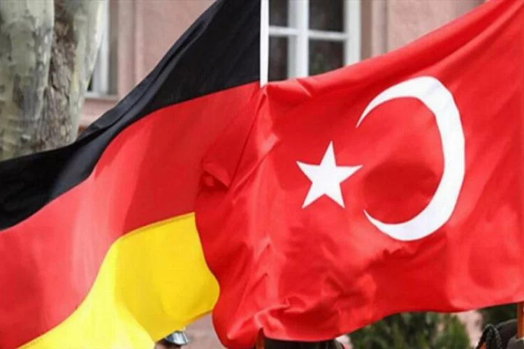 Almanya ile Türkiye arasındaki ticaret hacminde hedef 50 milyar dolar