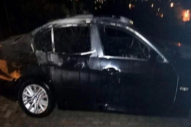 Bodrum'da park halindeki otomobilde yangın