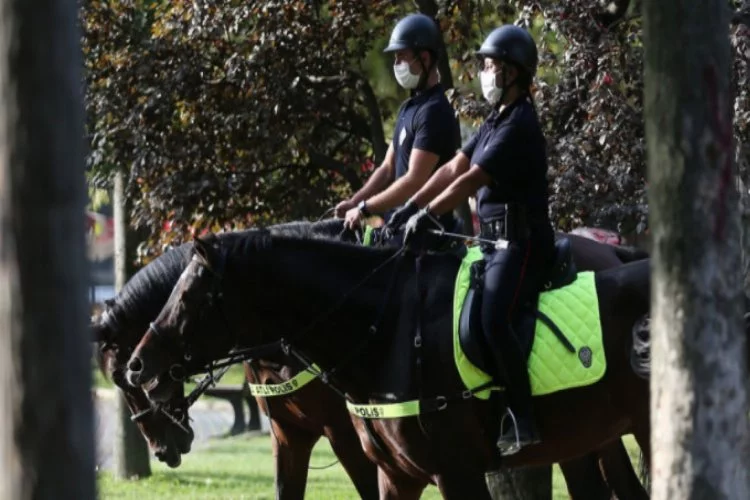 Atlı polisler Bursa sokaklarında göreve başladı