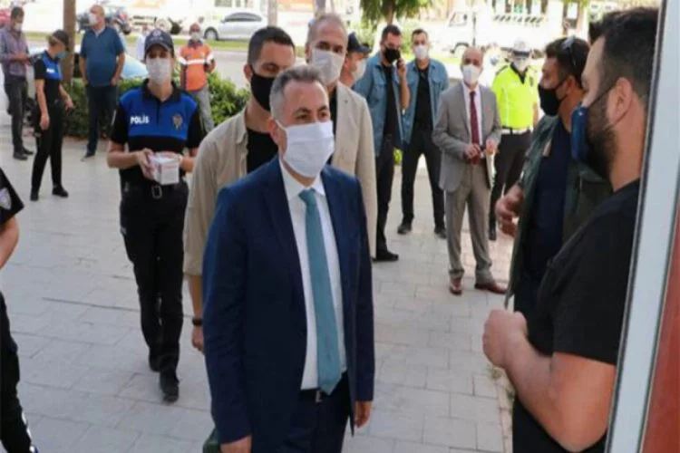 Adana'da iş yerlerine maske ve sosyal mesafe denetimi