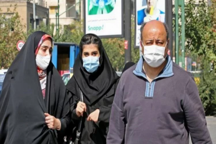 İran'da son 24 saatte 256 kişi koronavirüsten dolayı öldü