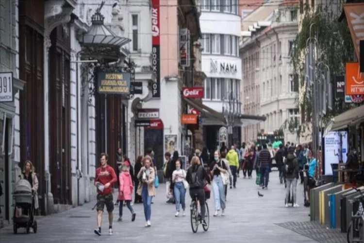 Slovenya'da kısmi sokağa çıkma yasağı!