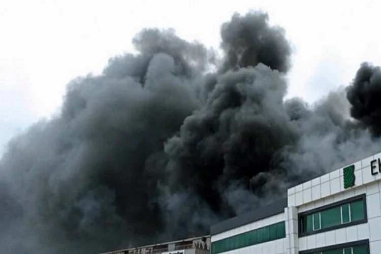 İstanbul Silivri'de fabrika yangını!