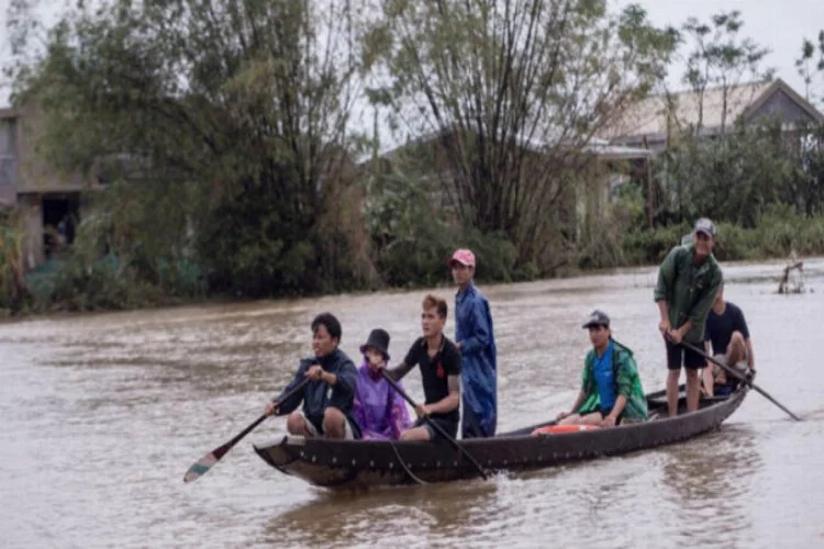 Vietnam'da afetlerde ölenlerin sayısı 105'e yükseldi