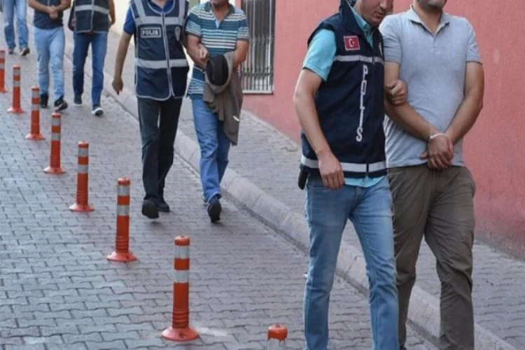 Van ve Bursa'da FETÖ operasyonu! Gözaltılar var