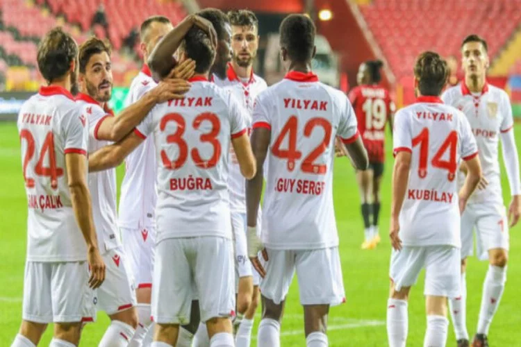 Samsunspor 25 farklı futbolcuya forma şansı tanıdı