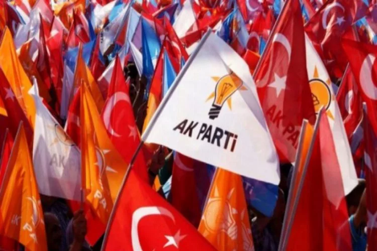 AK Parti'de 22 ilçe başkanı görevden alındı iddiası!