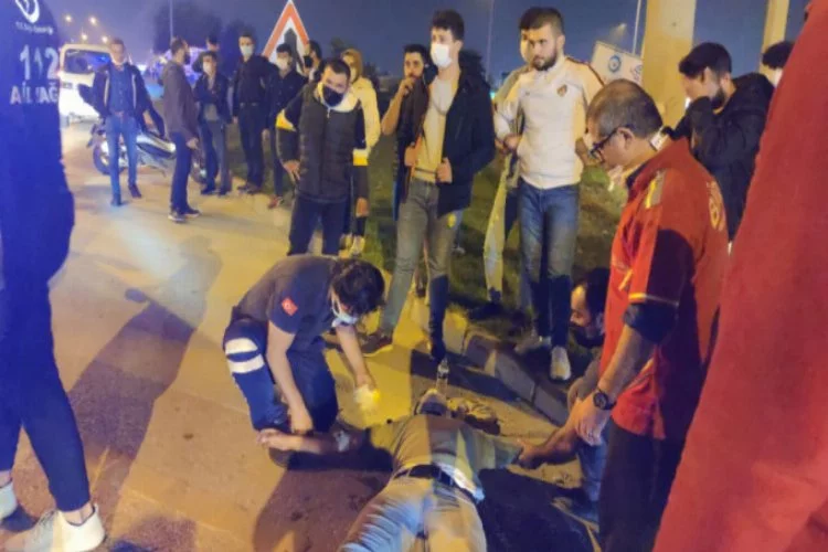 Bursa'da kazayı görüp, aniden frene basan motosikletli yaralandı