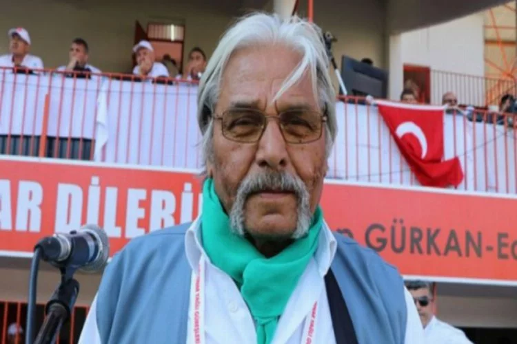 Koronavirüse yakalanan "Pele Mehmet" Bursa'da toprağa verildi