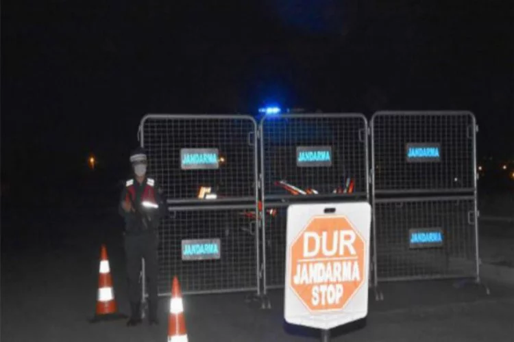 Kütahya'da karantinaya alınan mahalle giriş-çıkışlara kapatıldı