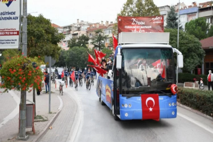 Bursa İnegöl'de 29 Ekim Cumhuriyet Bayramı coşkusu