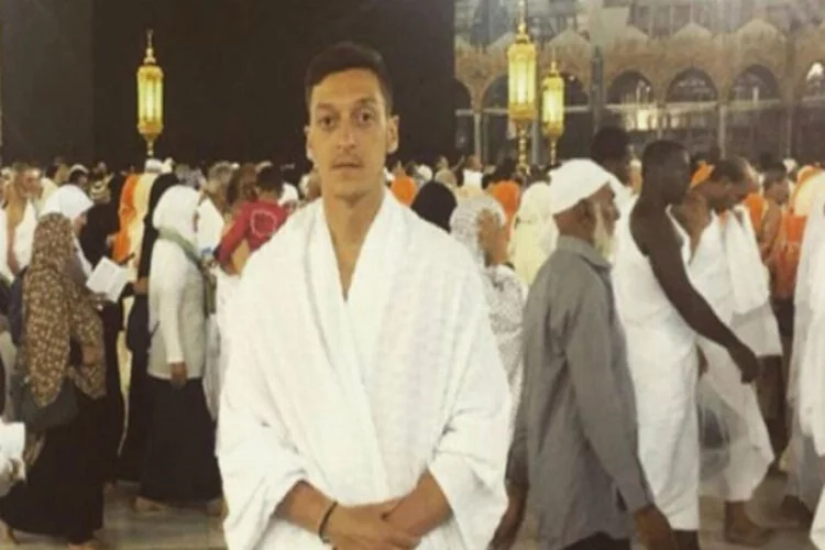 Mesut Özil: İslam'da terörün yeri yoktur