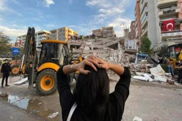 İzmir depreminde yürek yakan olay! Deniz yükseldi, su altında kalarak can verdi