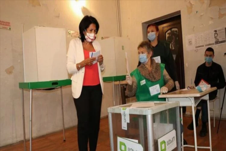 Gürcistan'da milletvekili seçimleri için sandıkta