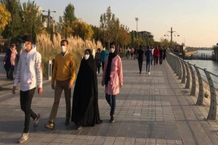 İran'da son 24 saatte 386 kişi hayatını kaybetti