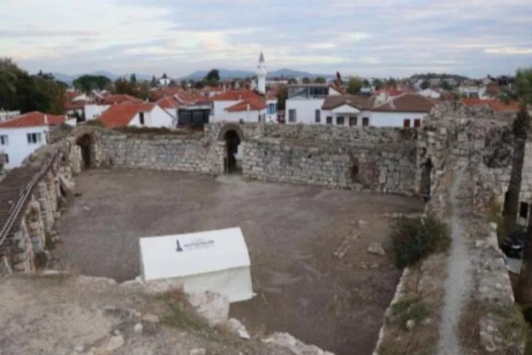 Tsunamide  tarihi Osmanlı kalesi de hasar gördü