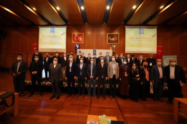 Bursa'da 10 şiir 10 şair etkinliği yapıldı