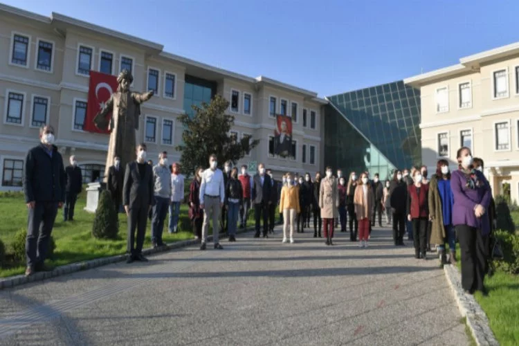 Bursa Osmangazi personeli Ata'yı Andı