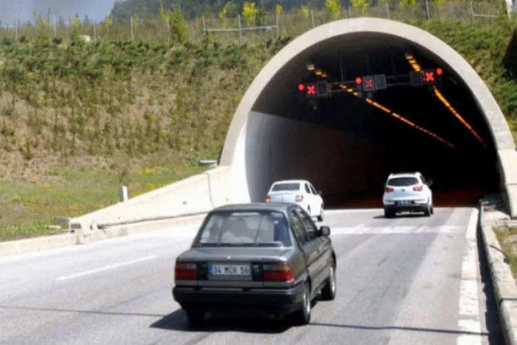 Anadolu Otoyolu Bolu Dağı Tüneli Ankara yönü trafiğe açıldı
