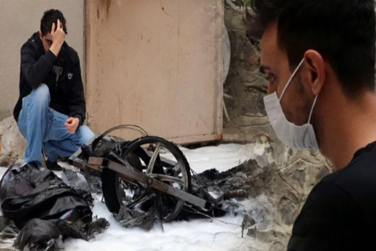 Üniversite öğrencilerinin geliştirdiği elektrikli otomobil yandı