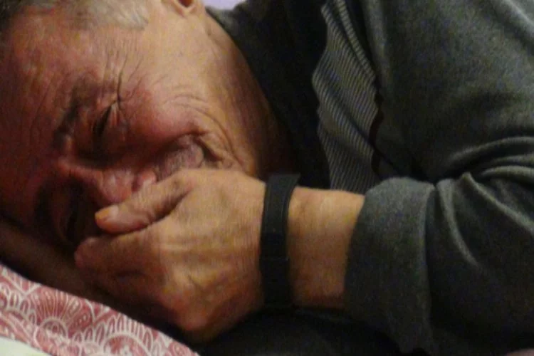 Bursa'da 80 yaşındaki kimsesiz adama kaymakamlık ve belediye sahip çıktı
