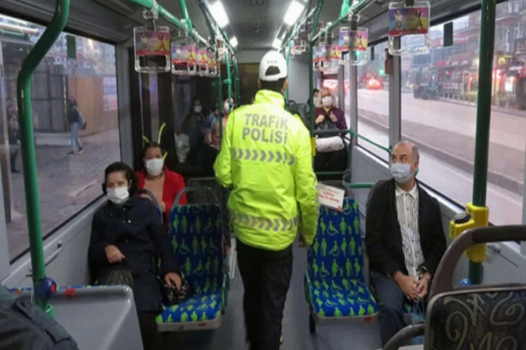 İstanbul'da toplu taşıma araçlarında koronavirüs denetimi