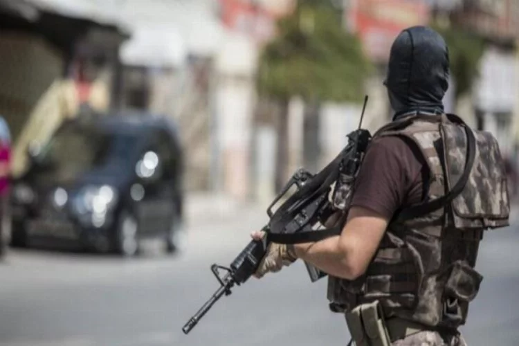 Diyarbakır'da terör operasyonu: 12 gözaltı