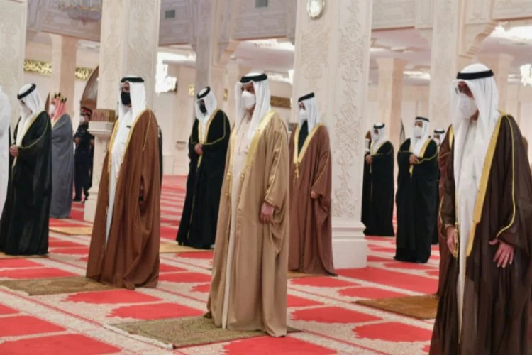 Bahreyn Başbakanı el-Halife toprağa verildi