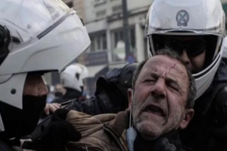 Yunanistan karıştı: Çok sayıda gözaltı var!