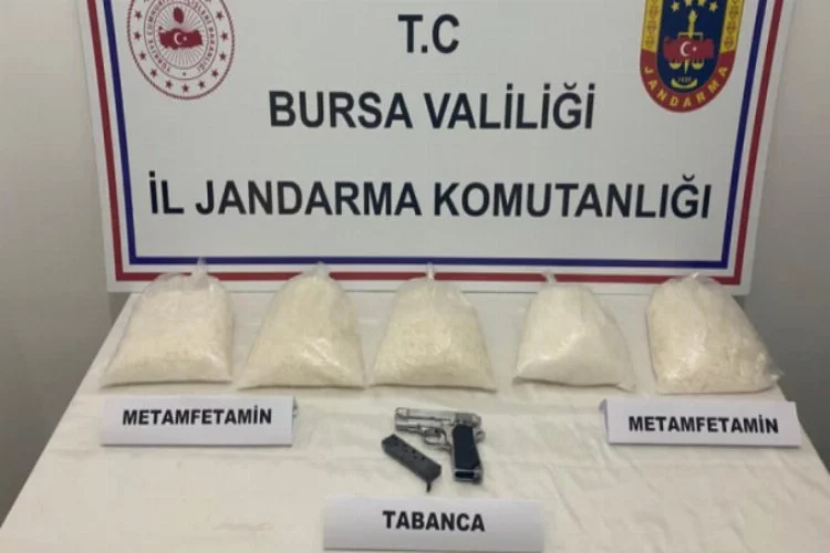 Bursa'da 5 kilogram metamfetamin yakalandılar!