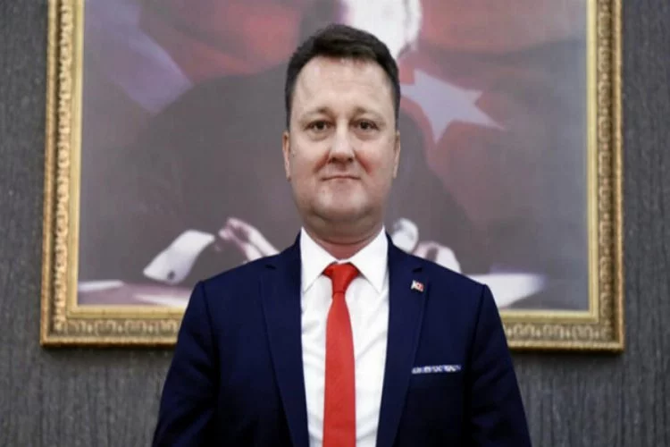 Menemen Belediye Başkanı Serdar Aksoy CHP'den istifa etti
