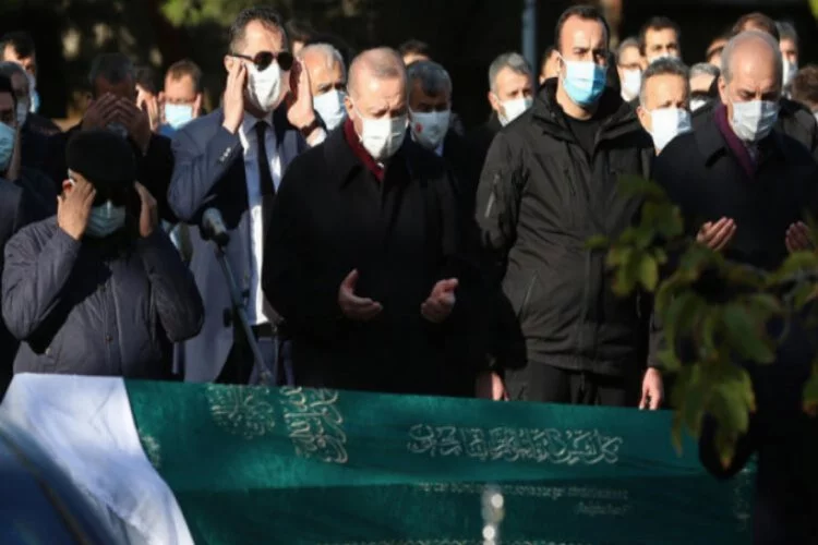 Erdoğan, Bakan Pekcan'ın annesinin cenaze törenine katıldı