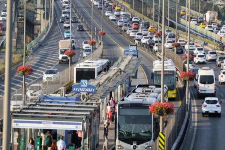 İstanbul'da toplu taşımaya kısıtlama ayarı yapıldı