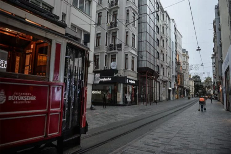 İstanbul'da 65 yaş ve üzerindeki vatandaşların çoğu evde kalmayı tercih etti